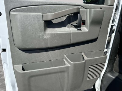 2025 Chevrolet Express Passenger 1LT