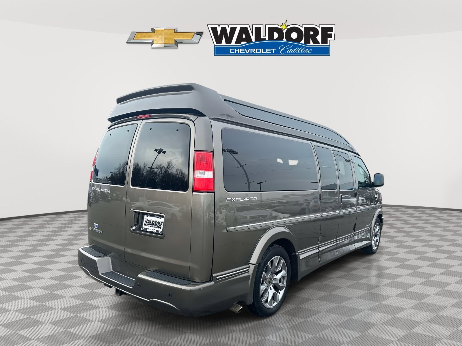 2022 Chevrolet Express Cargo 2500 WT