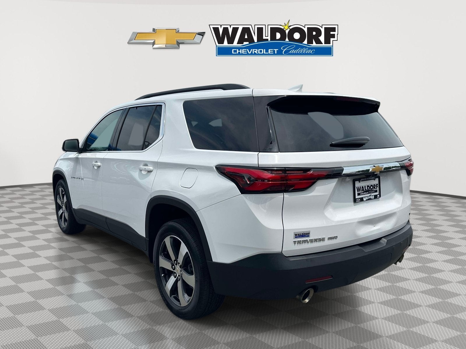 2023 Chevrolet Traverse LT Leather
