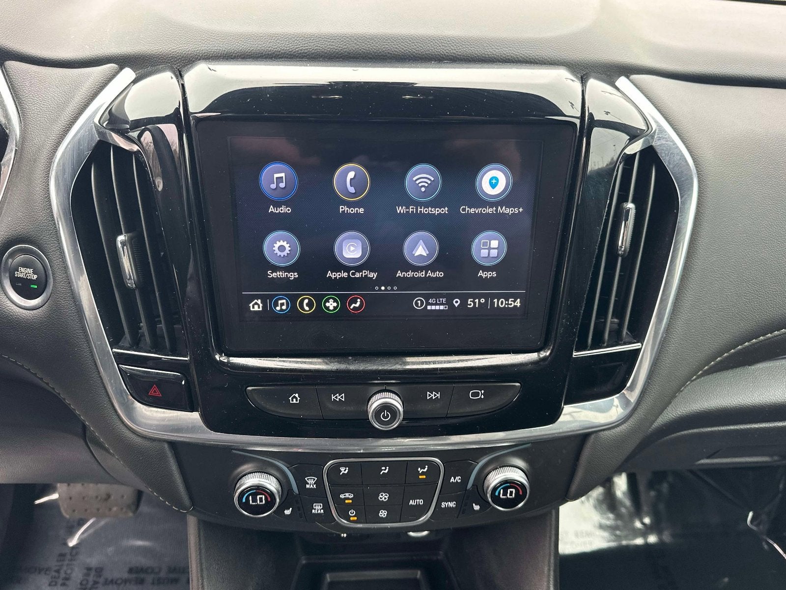 2023 Chevrolet Traverse LT Leather
