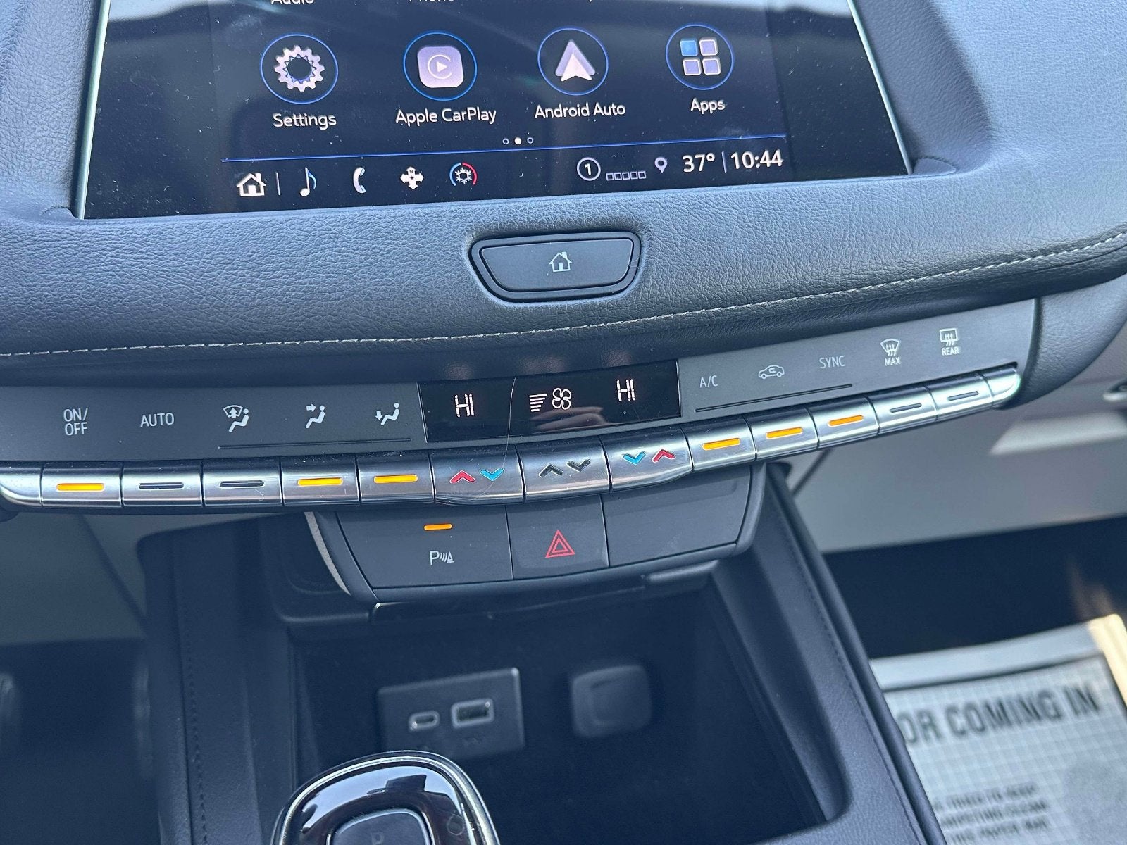 2023 Cadillac XT4 Luxury