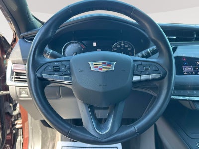 2022 Cadillac XT4 FWD Luxury