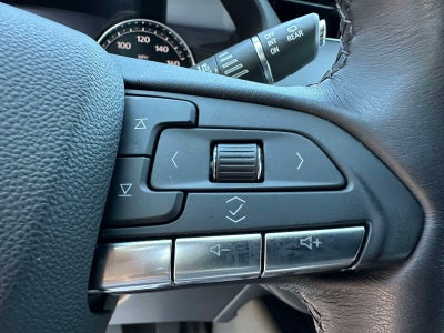2022 Cadillac XT4 FWD Luxury