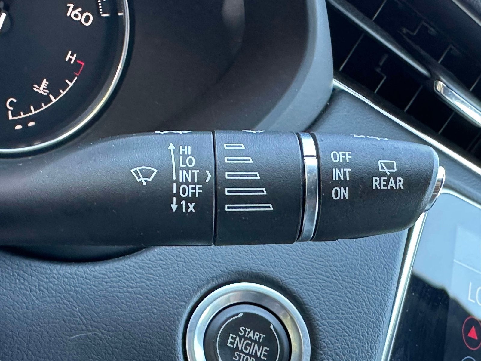 2022 Cadillac XT4 FWD Luxury