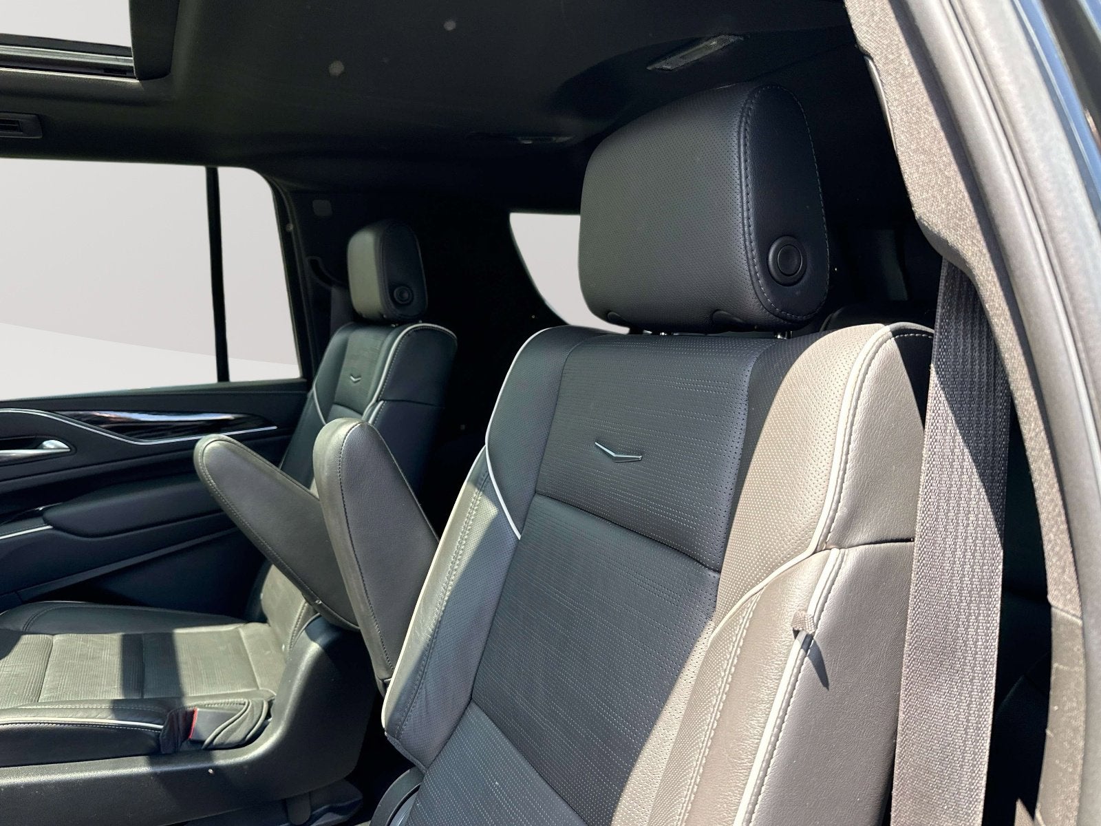 2023 Cadillac Escalade ESV Sport