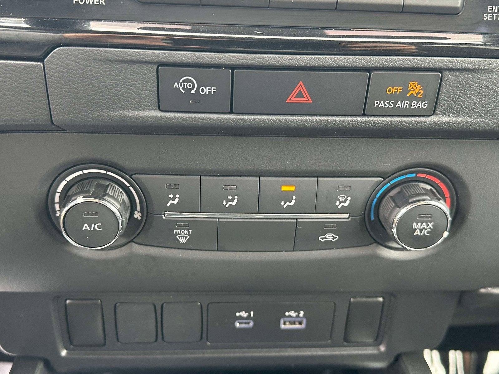 2024 Nissan Frontier SV