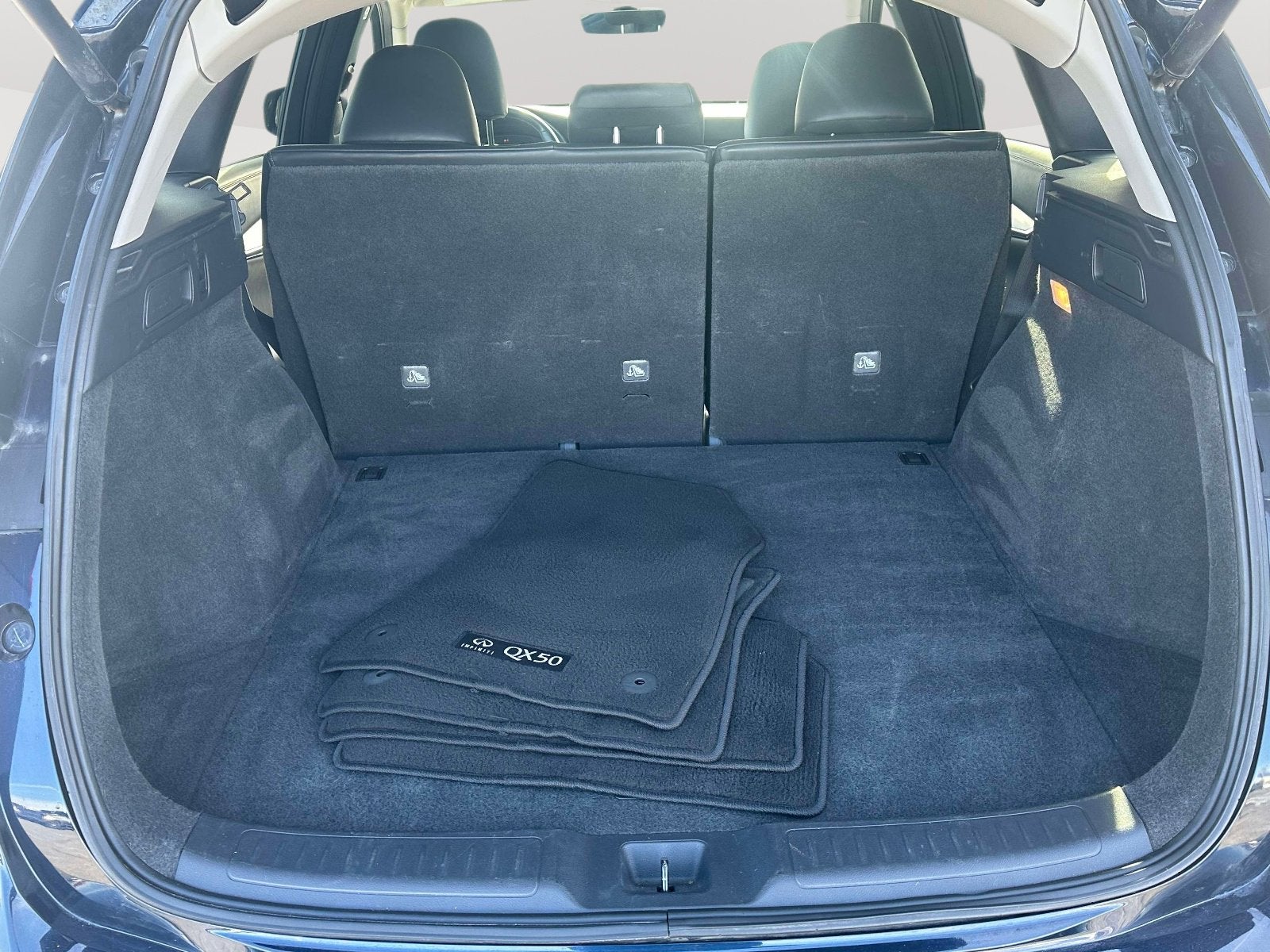 2024 INFINITI QX50 LUXE