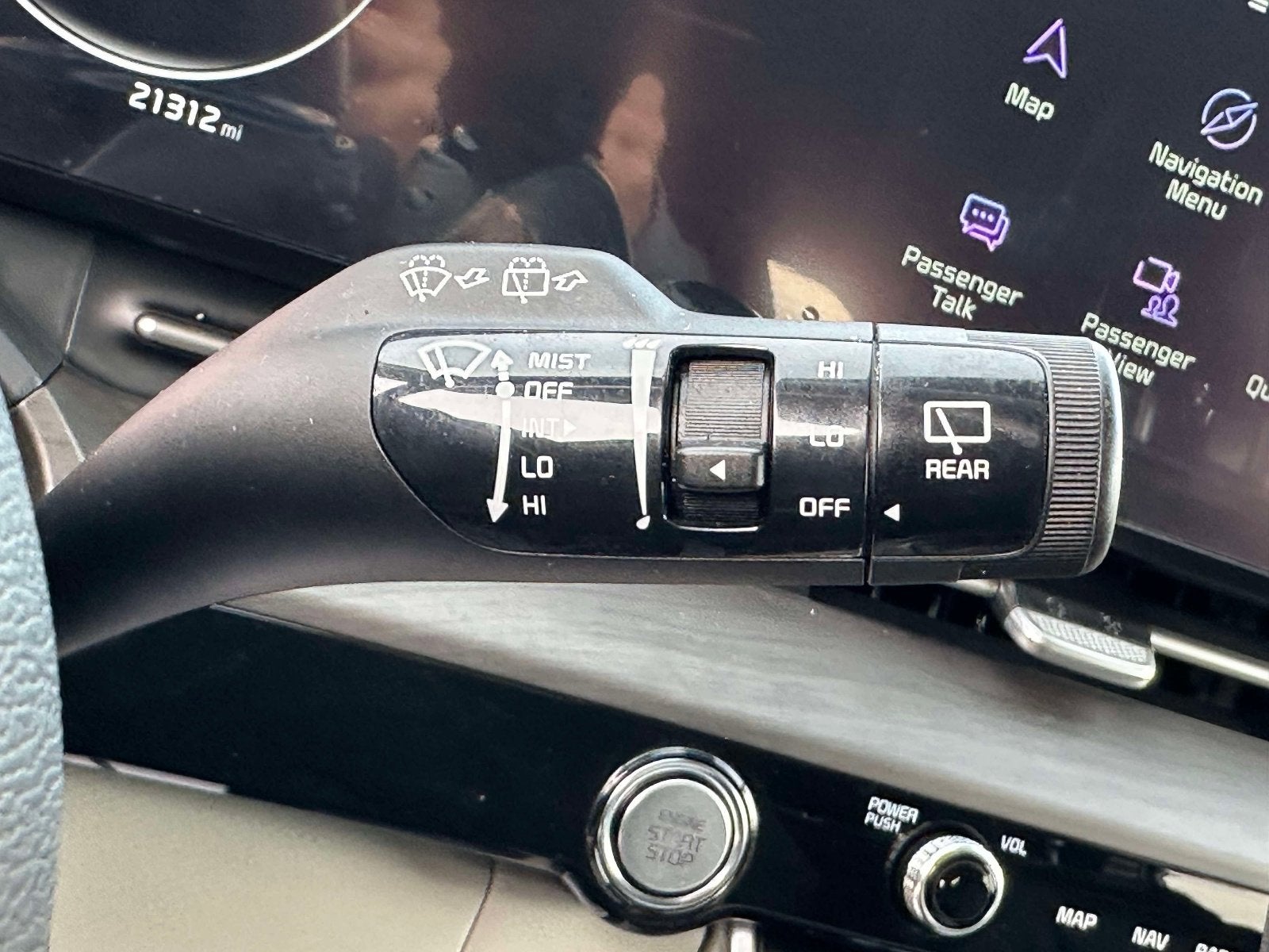 2024 Kia Carnival SX