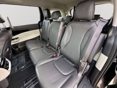 2024 Kia Carnival SX