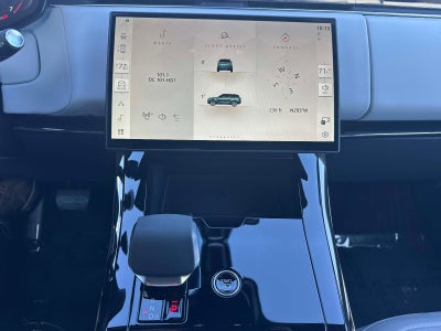 2025 Land Rover Range Rover Sport SE
