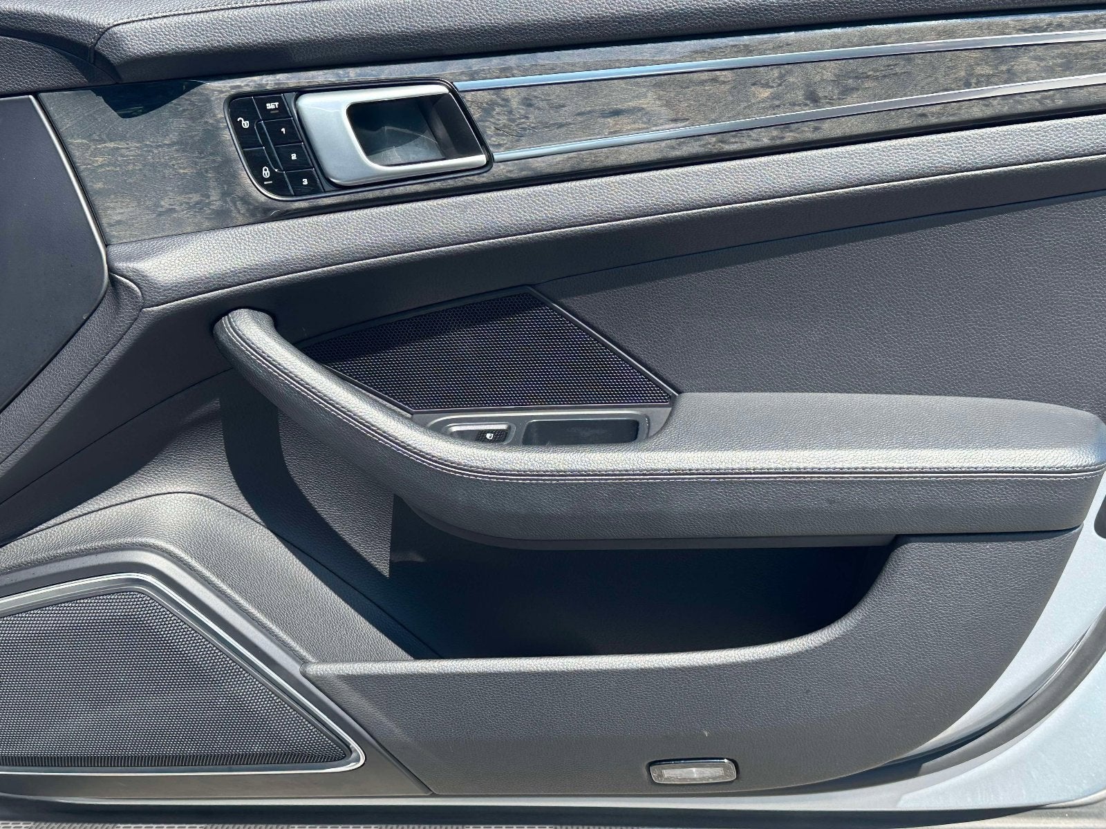 2018 Porsche Panamera Base