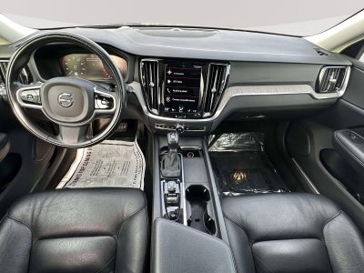 2021 Volvo V60 Cross Country Base