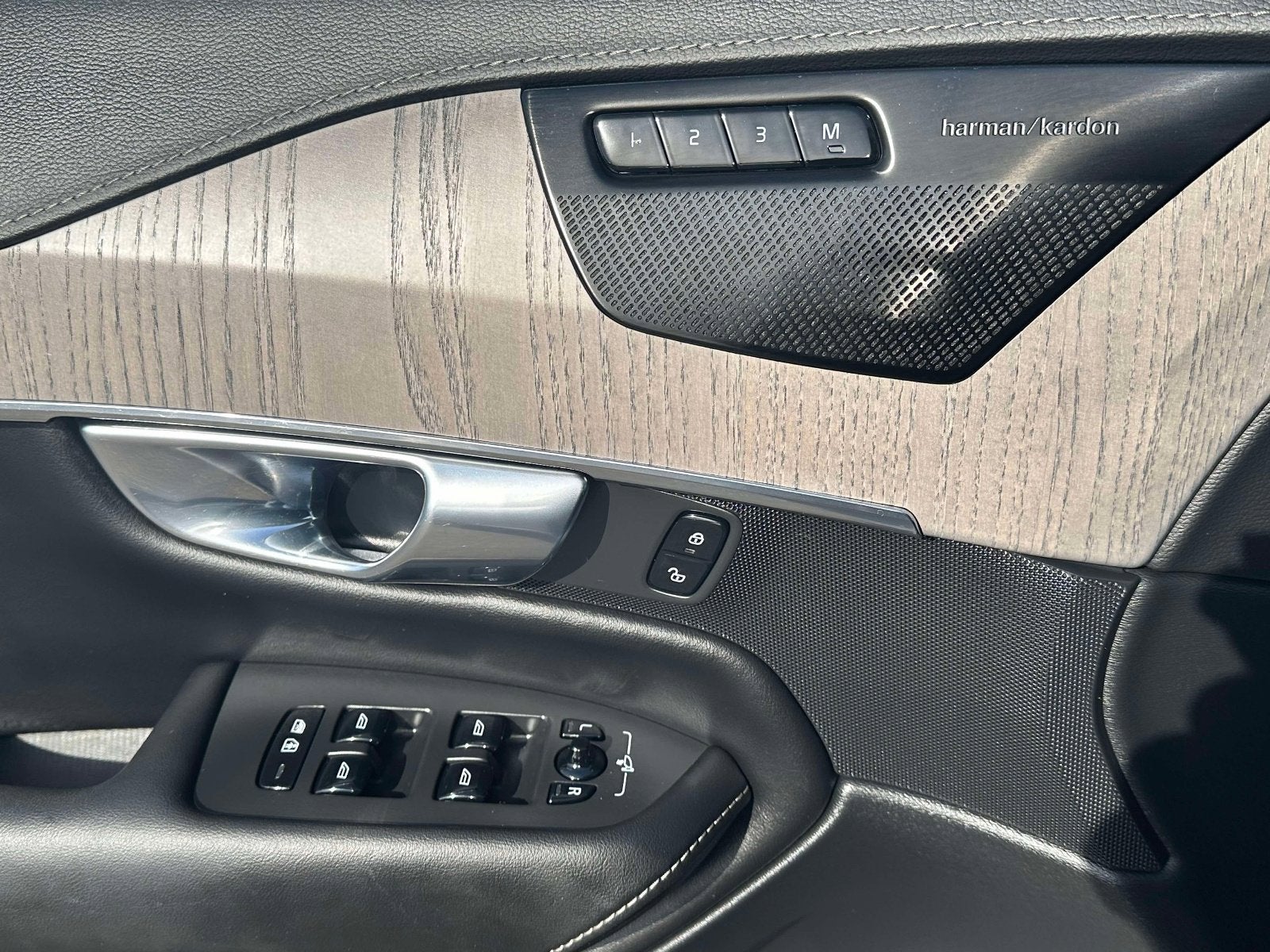 2021 Volvo XC90 Inscription