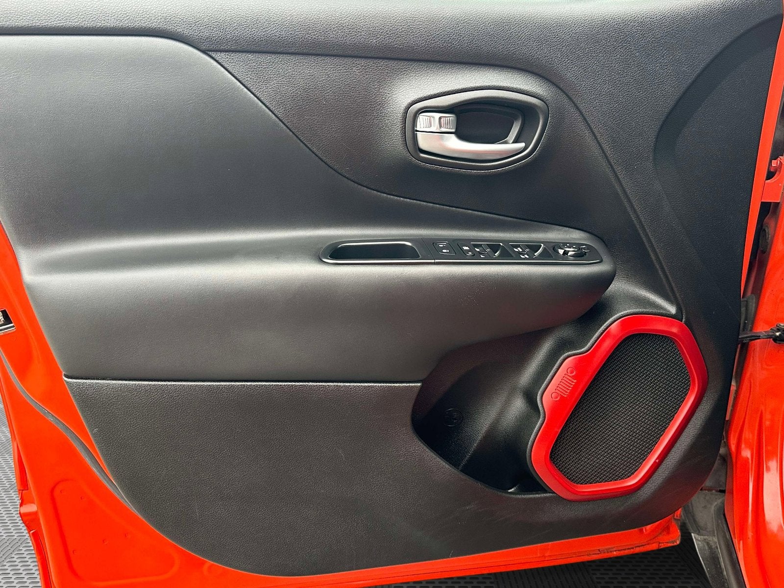 2017 Jeep Renegade Trailhawk