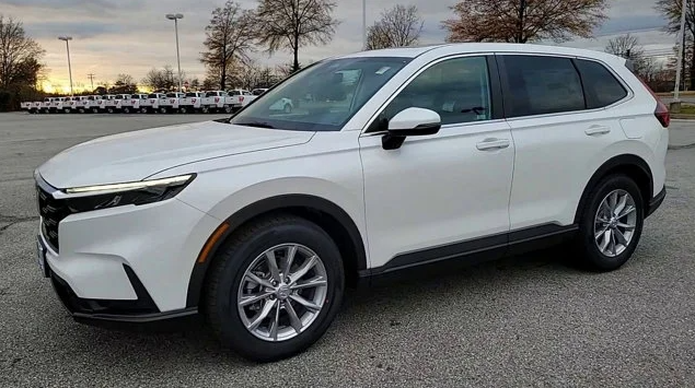 White 2023 Honda CR-VR-V in Waldorf, MD